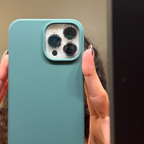 Phone case - Picture 2 of 4